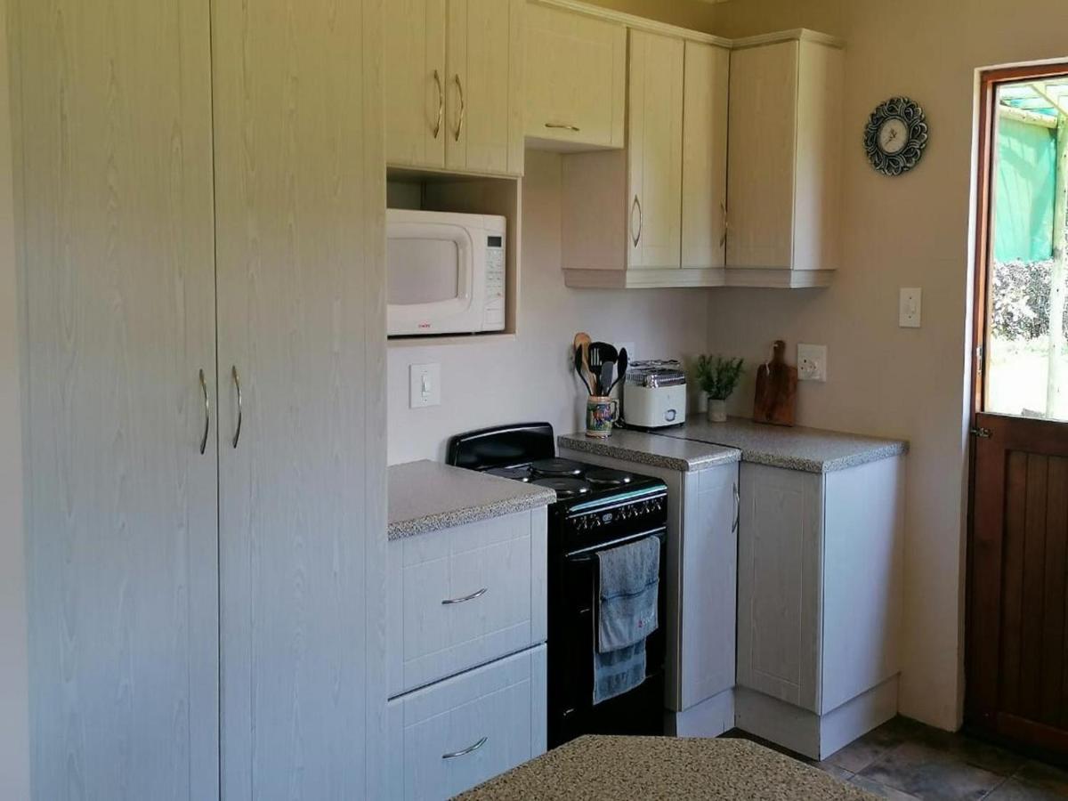 Cicada Self Catering Cottage Ундерберг Экстерьер фото